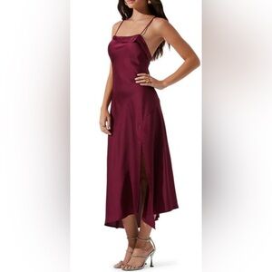 ASTR THE LABEL Cowl Slip Midi Dress in Wine